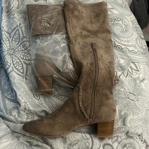 Jack Rogers women’s taupe Gemma tall heeled boots NWT size 7 1/2